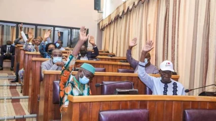 REPRÉSENTATIVITÉ DES FEMMES À L&rsquo;HÉMICYCLE EN 2023 : 24 sièges, un test grandeur nature pour les partis