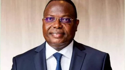 SECTEUR DES INFRASTRUCTURES ET DES TRANSPORTS AU BENIN : 21 grands projets routiers annoncés pour 2022 • Le ministre Hêhomey défend un budget de plus de 155 milliards