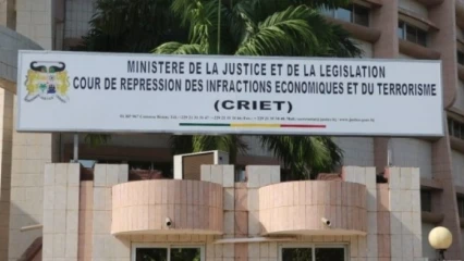 DELIVRANCE  DE FAUSSES ATTESTATIONS ET CORRUPTION AU POSTE DE DOUANE D&rsquo; HILACONDJI : Trois douaniers bientôt radiés