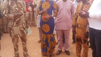 BORGOU/COLLEGE D&rsquo;ENSEIGNEMENT GENERAL 1 ET 2 DE NIKKI : L&rsquo;Ong Oredola fait don de 50 tables-bancs aux apprenants