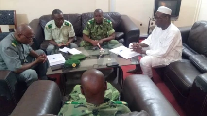 SEANCE D&rsquo;ECHANGE A LA MAIRIE DE MALANVILLE : Le commandant Félicien Amakpé expose ses ambitions au maire