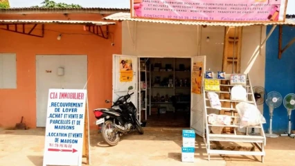 POUR TOUT BESOIN DE FOURNITURES SCOLAIRES, BUREAUTIQUES ET INFORMATIQUES : L&rsquo;établissement Atp-Ayéna, le leader à Parakou