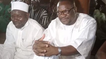 RESPECT D&rsquo;UNE PROMESSE ÉLECTORALE : Charles Toko fait une exception à la règle  . Conformément à sa promesse électorale, la mosquée de Tourou2 carrelée