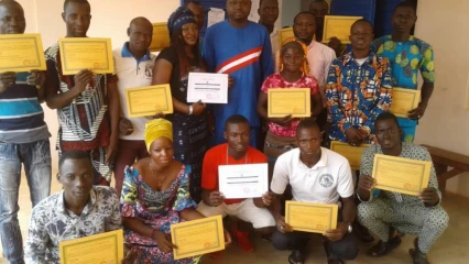 REMISE D’ATTESTATION DE FIN DE FORMATION A BANIKOARA : Bio Sarako Tamou fait du numérique une priorité . 21 jeunes reçoivent leurs parchemins