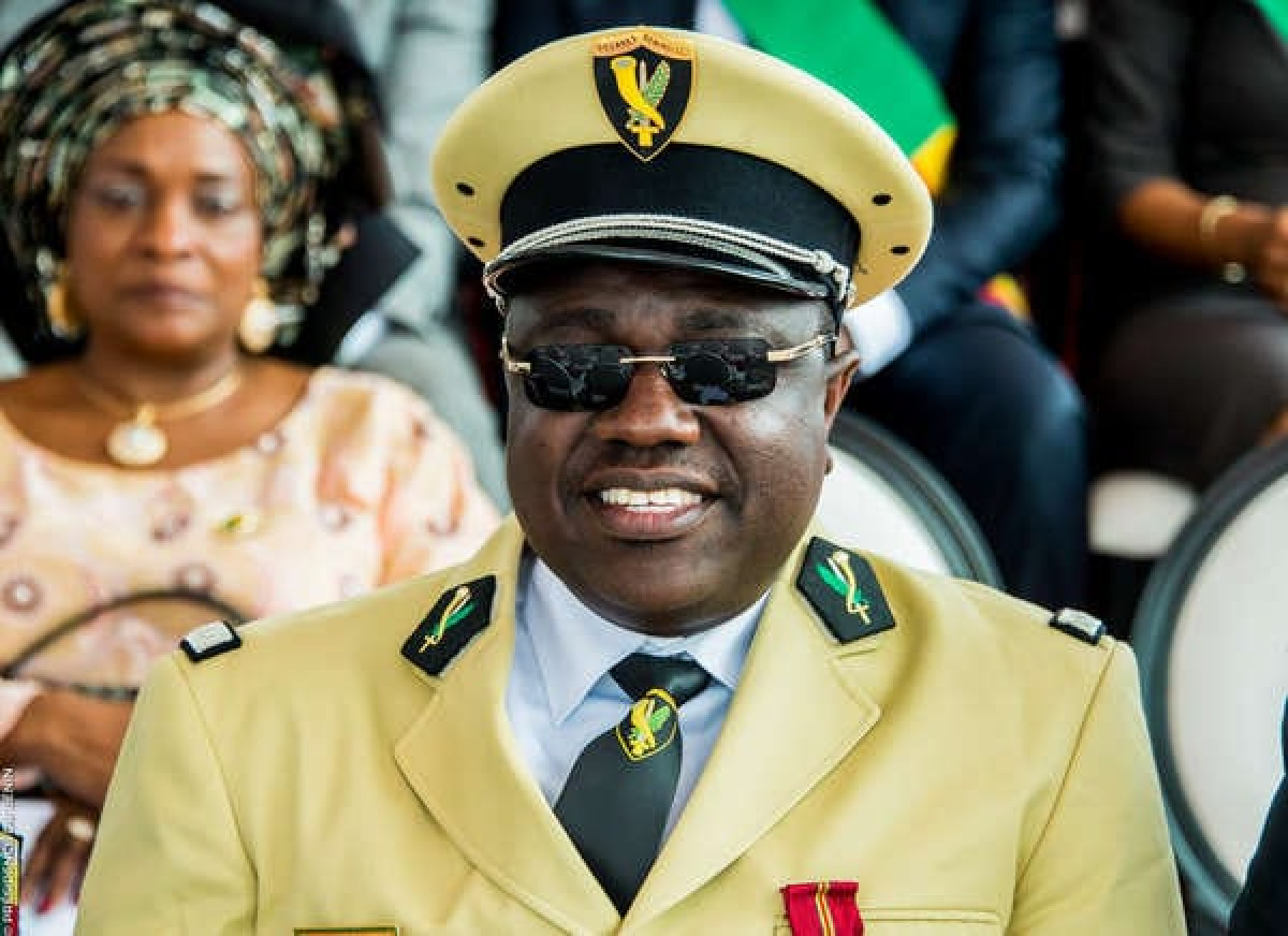 DOUANES ET DROITS INDIRECTS :  Un civil remplace Charles Sacca  Bientôt des civils à la tête des Eaux Forêts et Chasse et la Police Républicaine ?