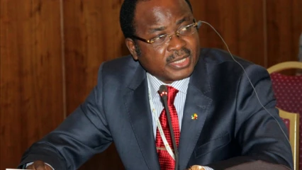 MAFIA FONCIÈRE À ABOMEY  : L&rsquo;ancien Ministre Ahanhanzo-Glèlè bientôt devant la Criet   .L&rsquo;actuel Ministre de la défense Fortunet Nouantin complice ?