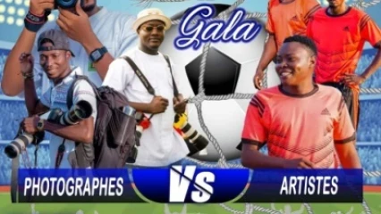 MATCH DE GALA À PARAKOU : Photographes et artistes croisent les crampons ce jour