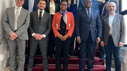 BÉNIN/STRATEGIE NATIONALE D&rsquo;INTELLIGENCE ARTIFICIELLE ET DES MÉGADONNÉES : Aurélie Adam Soulé Zoumarou échange avec les partenaires français