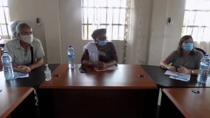 SEANCE DE TRAVAIL A LA MAIRIE DE KANDI :  Le maire Zinatou Osséini reçoit une délégation de la Snv