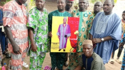 TCHAOUROU/APRÈS SON ÉLÉVATION AU GRADE DE MAÎTRE DE CONFÉRENCES DU CAMES : Dr Janvier Assouni honoré par la jeunesse de Boronè