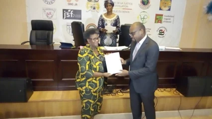 SIGNATURE D’ACCORD ENTRE LE GOUVERNEMENT ET LES ONG NATIONALES : La Fondation Regard d’Amour sélectionnée