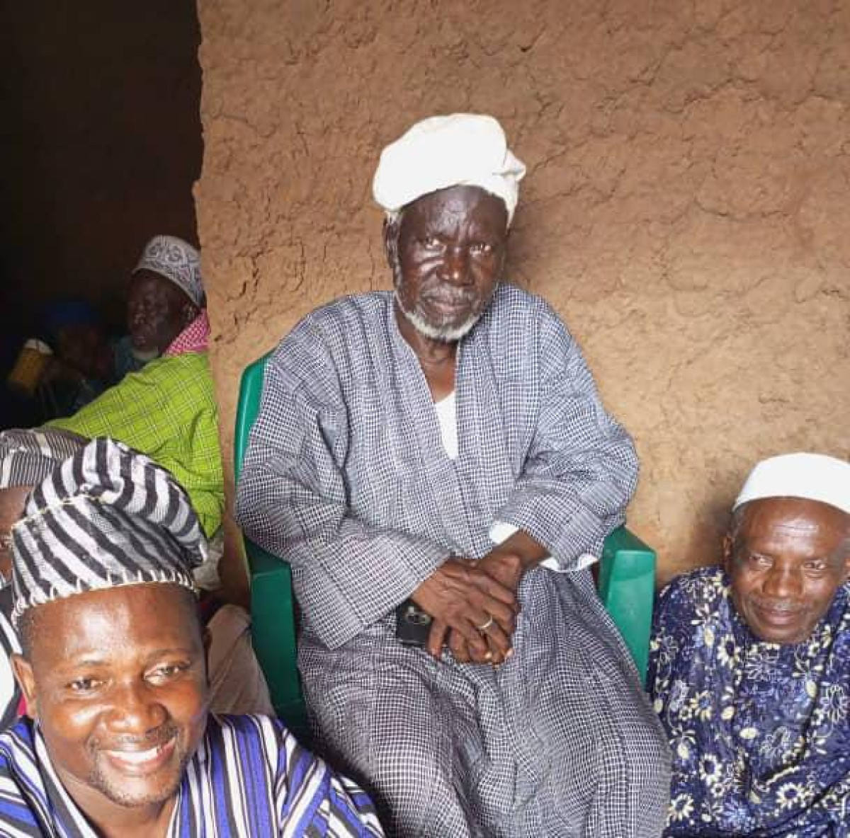 ROYAUTÉ  :   Félix Yarou Gounou intronisé nouveau roi de Bouanri