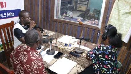 ATACORA : Les voix des journalistes de Daabaaru entendues sur la radio de Tanguiéta