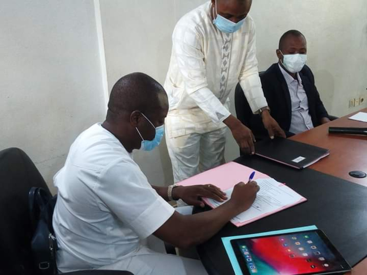 DJOUGOU : Malick Gomina prend officiellement les clés