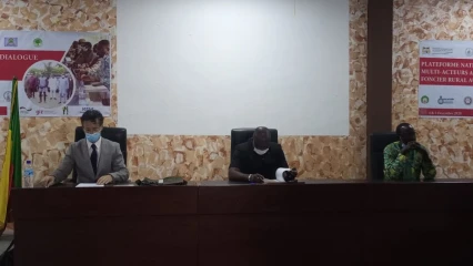 PLATEFORME NATIONALE DE DIALOGUE MULTI ACTEUR AUTOUR DU FONCIER RURAL AU BENIN :  Lire un important communiqué de presse