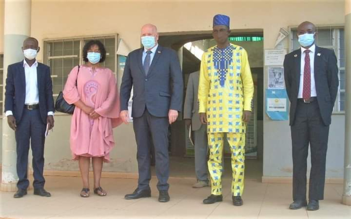 RENFORCEMENT DU SYSTÈME ÉNERGÉTIQUE A NATITINGOU : Le Dg Jacques Paradis chez le maire Taté Ouindéyama