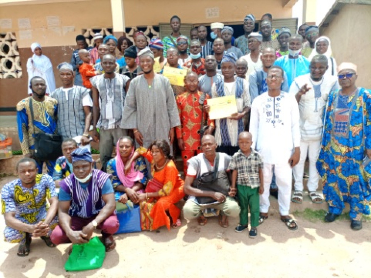 APPRENTISSAGE DE LA LANGUE BAATONUM : 30 apprenants formés par l&rsquo;Ajepec Su Dom Se reçoivent leurs parchemins