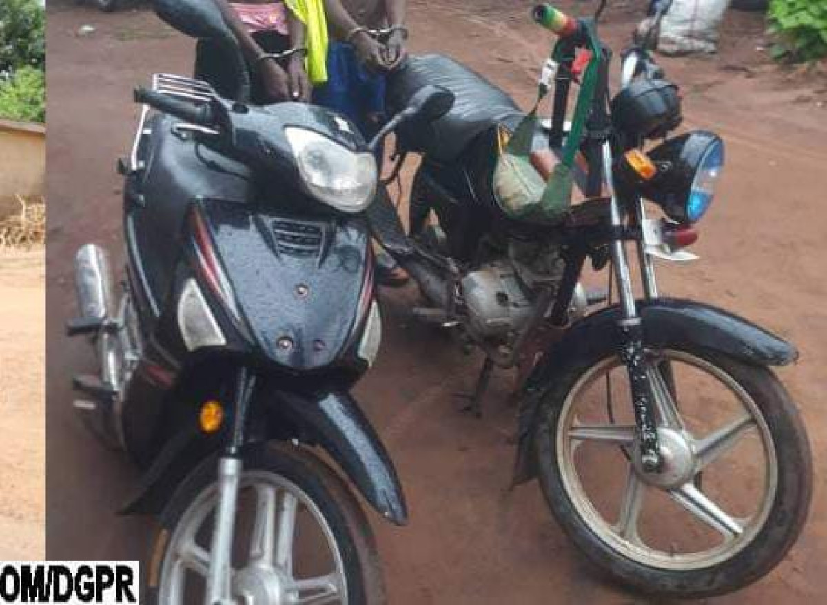 VOL DE MOTOCYCLETTES À COCOTOMEY : La police républicaine met la main sur deux individus