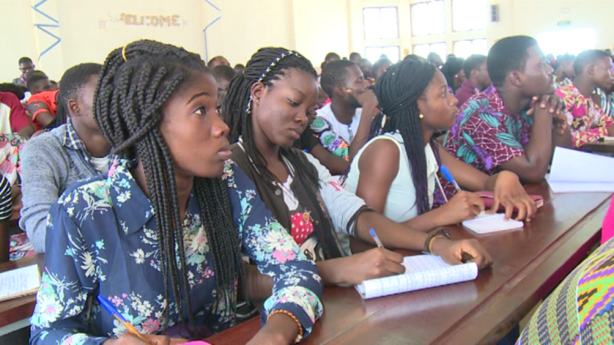 ETUDES UNIVERSITAIRES Les nouveaux bacheliers dans l’embarras du choix de filières