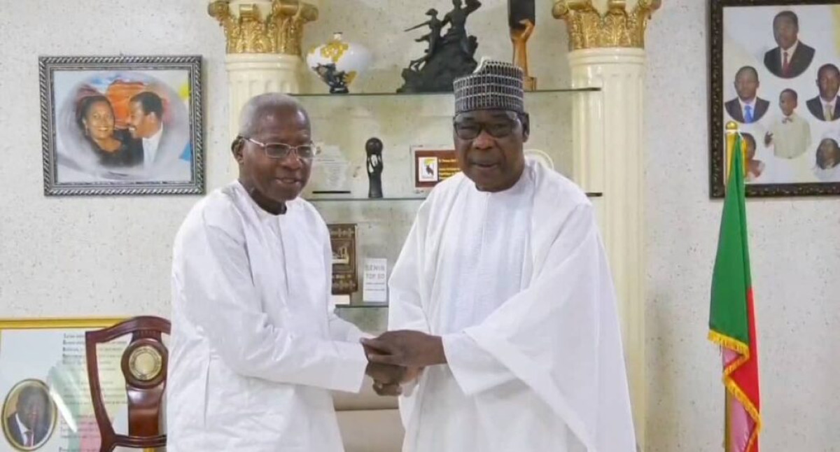 Bénin: le Président Adrien Houngbédji au domicile de Boni Yayi