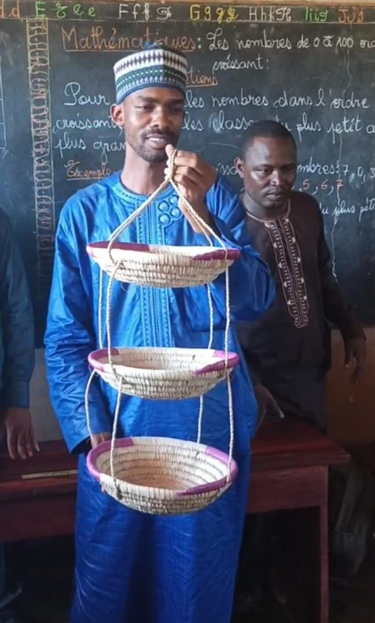 Pour son engagement culturel: la communauté peulh honore le journaliste Abdoulaye Bombouya