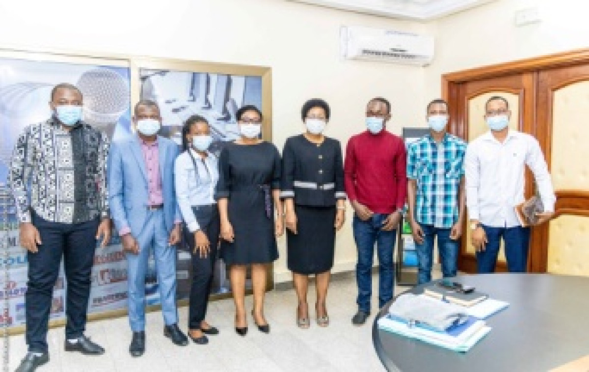 APRÈS DEUX ANS DE FORMATION À L’ESMT DE DAKAR : Les ministres Aurélie Adam et Ladékan reçoivent les ex-boursiers