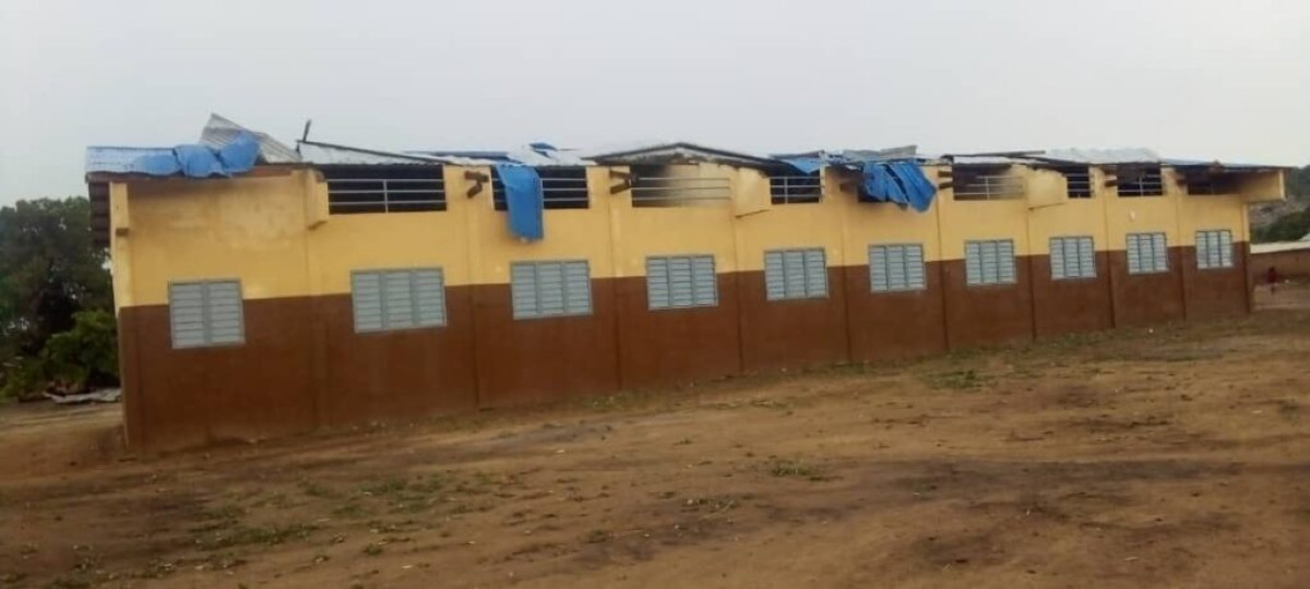 Kouandé/Suite au vent violent survenu dans l&rsquo;arrondissement de Guilmaro: plusieurs salles de classe décoiffées à l&rsquo;Epp Bounkossorou