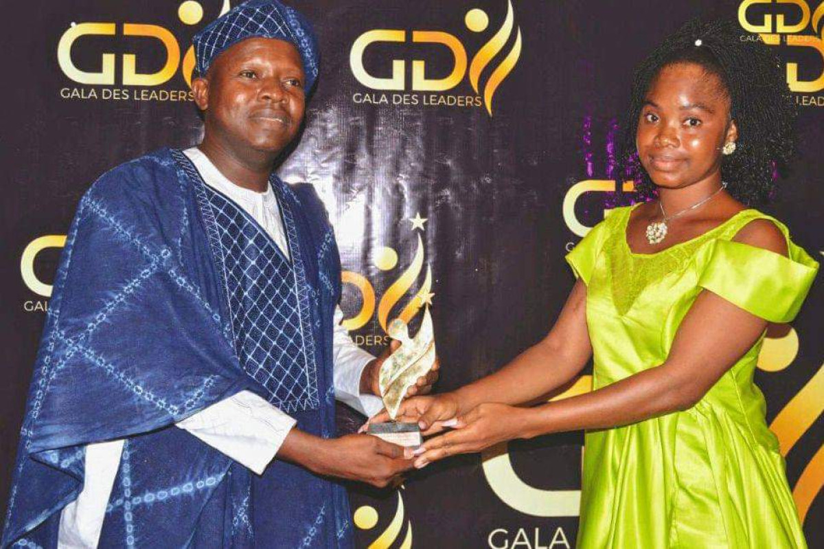 SOIRÉE « GALA DES LEADERS » 2022  DE L&rsquo;AJELED : Nadia Okoumassoun distinguée
