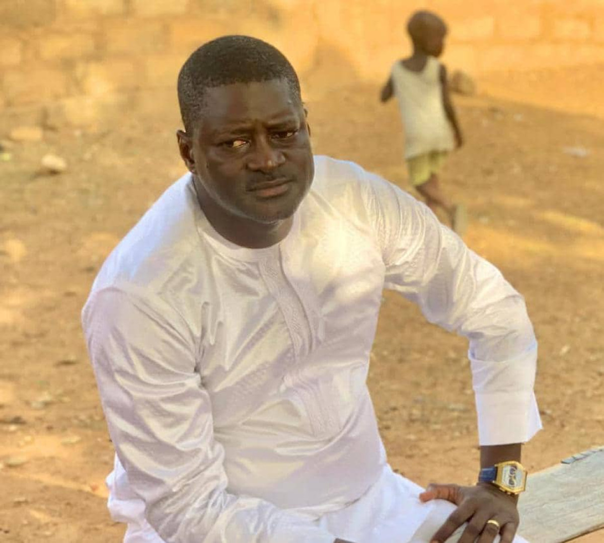 POUR CONTRIBUER À L&rsquo;ASSAINISSEMENT DE LA VILLE DE KANDI : L&rsquo;He Labiou Amadou dote les groupements de femmes de matériels