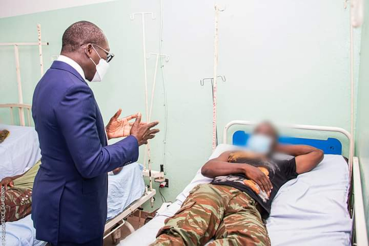 BENIN/VIOLENCES PRE-ELECTORALES : Le président Talon au chevet des 28 agents de l&rsquo;armée blessés