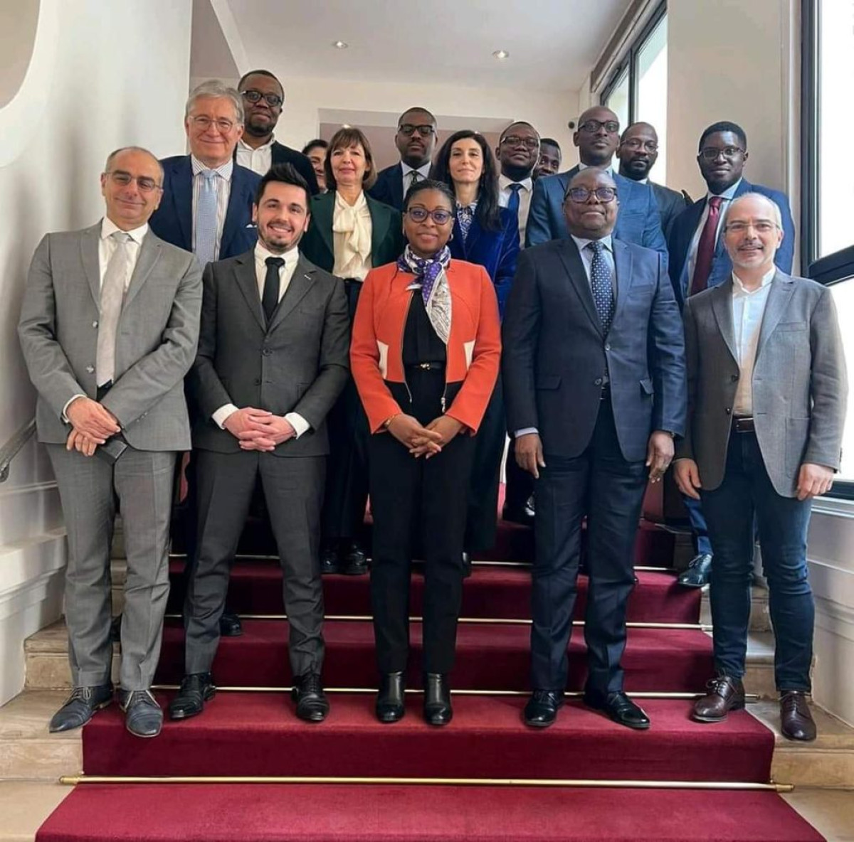 BÉNIN/STRATEGIE NATIONALE D&rsquo;INTELLIGENCE ARTIFICIELLE ET DES MÉGADONNÉES : Aurélie Adam Soulé Zoumarou échange avec les partenaires français