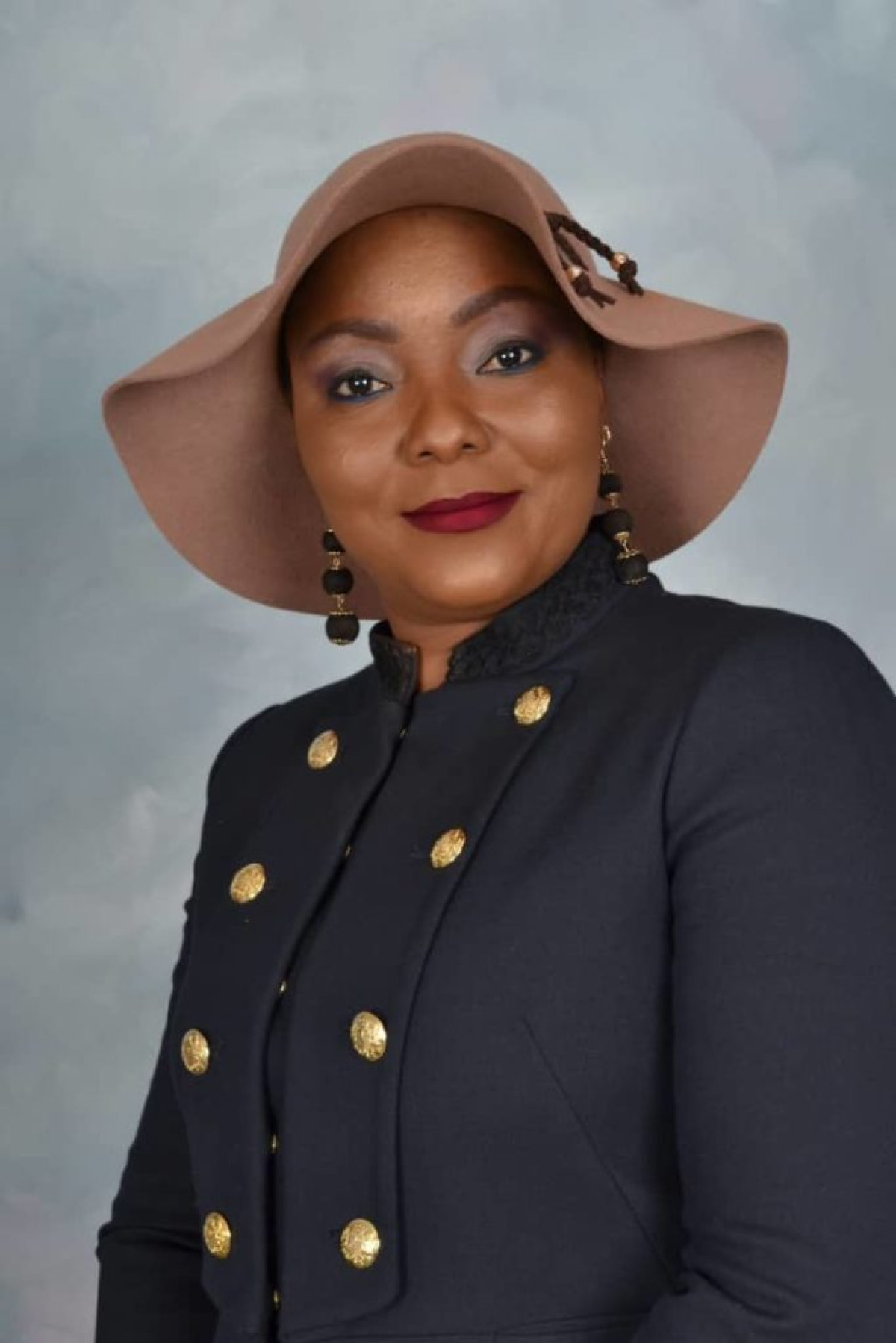 SUSPENSION DE LA DG CNCB : Alimatou Badarou victime de sa naïveté politique ?