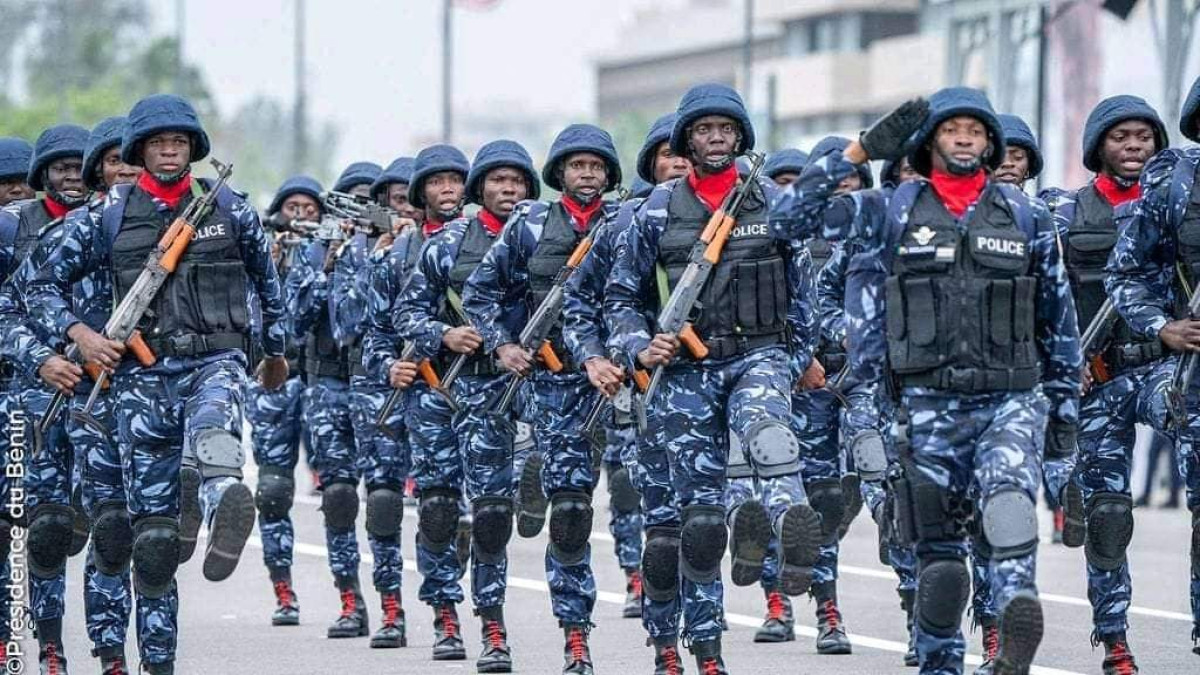 POLICE RÉPUBLICAINE : De nouvelles cartes professionnelles lancées