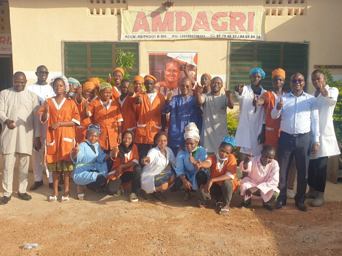 SUIVI-ÉVALUATION DU PROJET PAVRIB PAR L&rsquo;AUF ET L&rsquo;ABEVRIT À L&rsquo;UNIVERSITÉ DE PARAKOU : Mention spéciale pour le Vice-rectorat chargé de la recherche universitaire