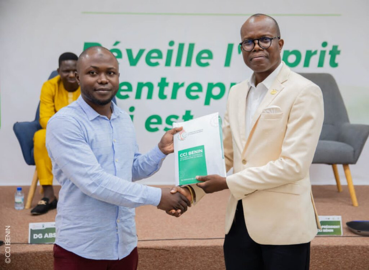 POUR LA MISE SUR LE MARCHÉ DE SON JUS DE FRUITS : La société Amda Sarl reçoit l&rsquo;autorisation de l&rsquo;Abssa 