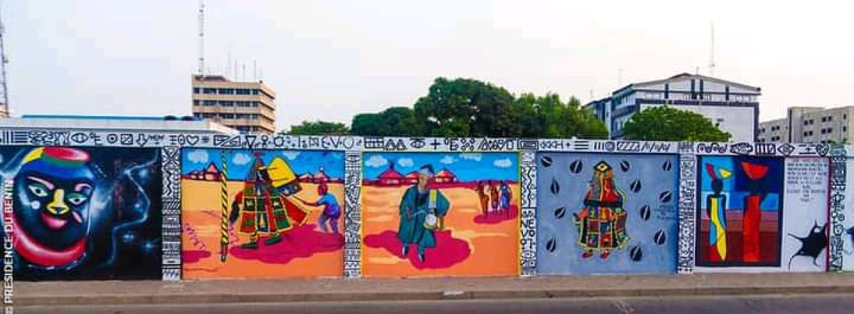 CONTRUCTION DU « MUR DU PATRIMOINE » A COTONOU : Le Bénin dispose désormais le mur graffé le plus long d&rsquo;Afrique