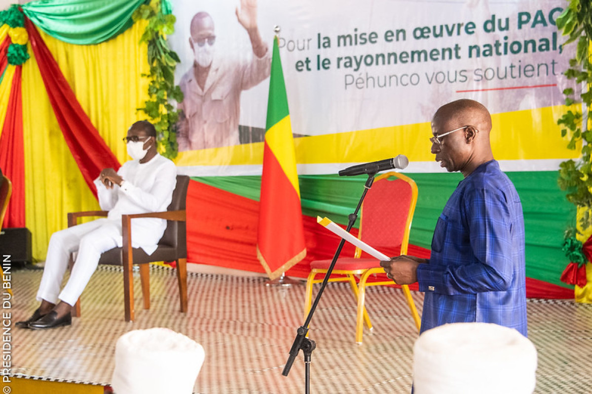 DEMARRAGE IMMINENT DES TRAVAUX DE RENOVATION DU MARCHE RÉGIONAL TAKI SARI DE PEHUNCO : Talon tient une promesse chère aux populations des 2Kp . Koto Orou Maré reçoit les assurances du Chef de l&rsquo;État