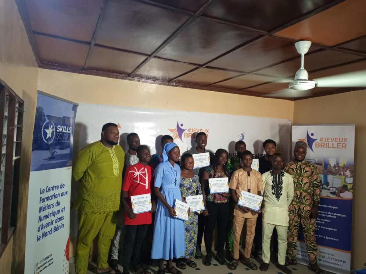 FORMATION DANS LES MÉTIERS DU NUMÉRIQUE À PARAKOU : Skills&rsquo;s School met des jeunes sur le marché de l’emploi