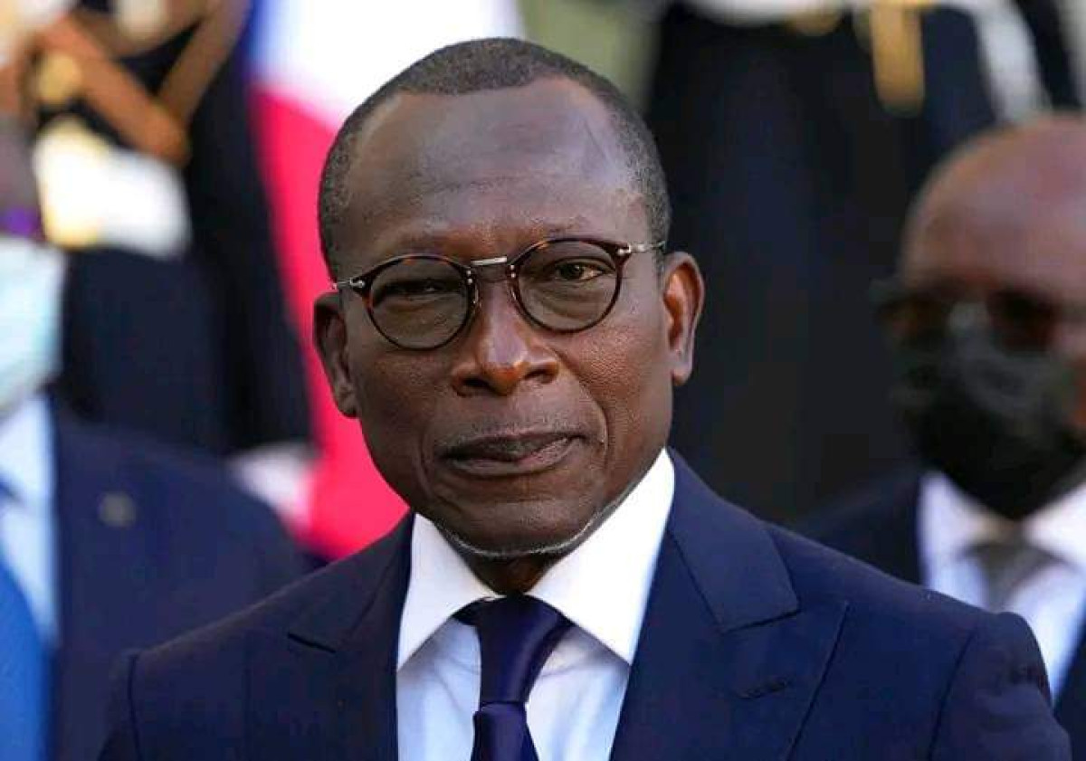 COUP D&rsquo;ÉTAT EN COURS AU NIGER : Patrice Talon à Niamey pour les négociations