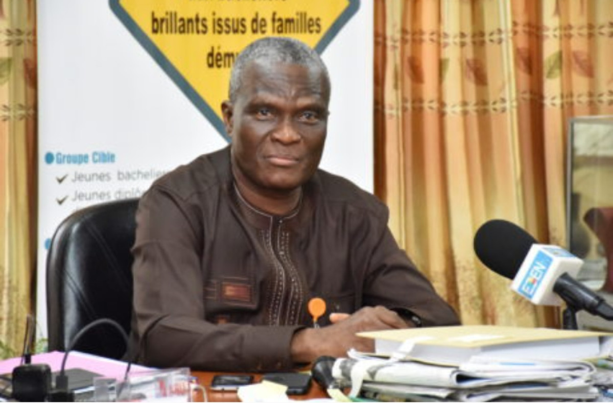 APRÈS LES VIOLENCES QUI ONT FAIT UN MORT À L’UAC : Maxime da Cruz condamne les actes et appelle au calme