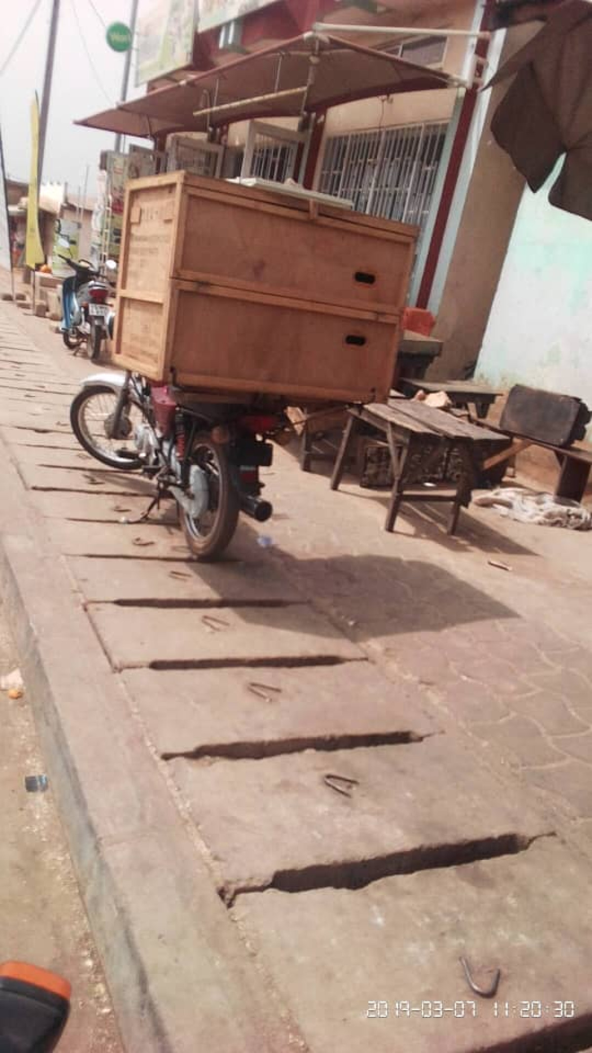 MODE DE TRANSPORT DU PAIN À PARAKOU : La santé des populations menacée