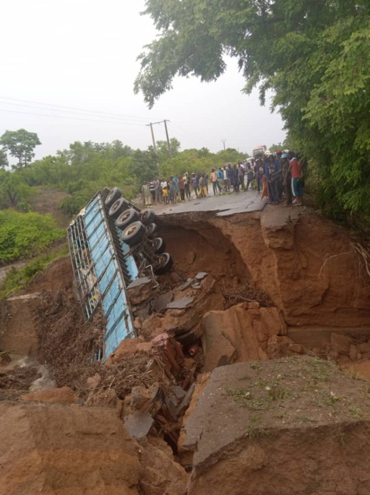 KANDI-MALANVILLE : La circulation bloquée suite à l’effondrement d’un pont