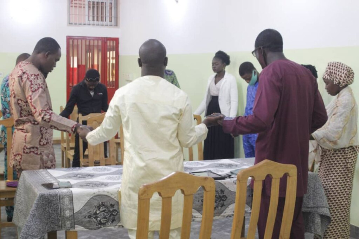 AN 2 DE LA CHAÎNE DAABAARU TV : Le personnel communie avec Dieu