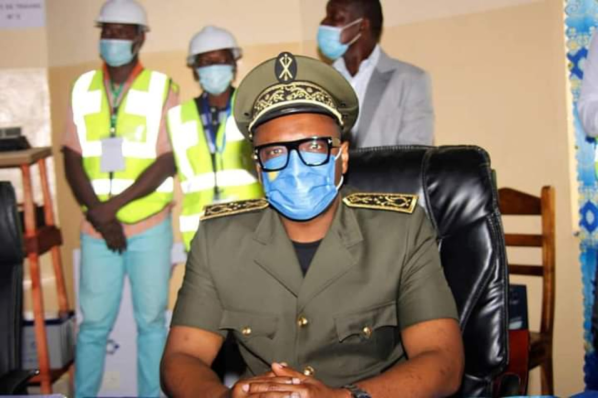 LIBERATION DES ESPACES PUBLICS A COTONOU : Le préfet Orounla invite les commissaires de police à veiller au grain . L&rsquo;opération a démarré