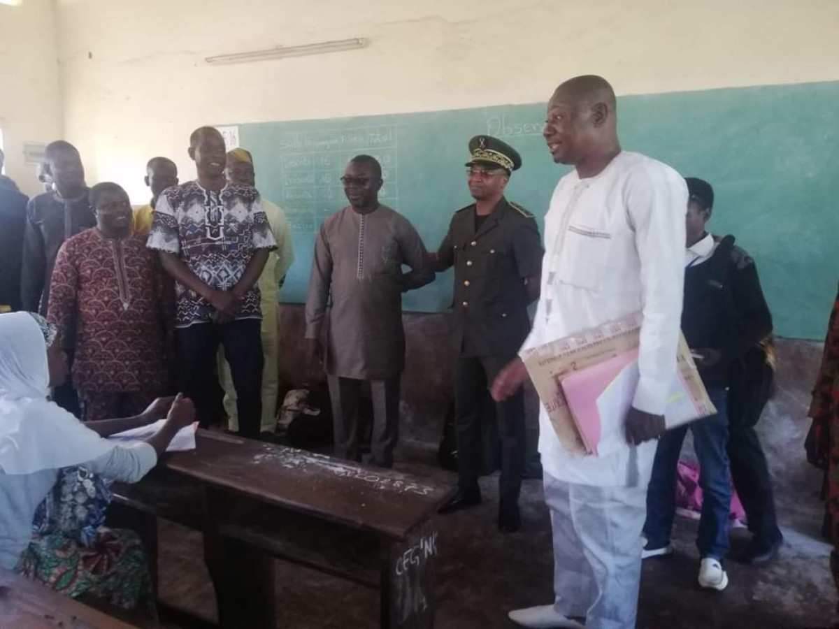 BEPC 2022 DANS LE BORGOU : Le préfet Cissé a donné le top au Ceg 1 Nikki