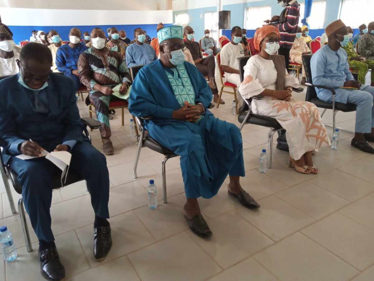 PROJET INTÉGRÉ DE TRANSFORMATION NUMÉRIQUE DES RÉGIONS RURALES : La ministre Aurélie Adam Zoumarou procède au lancement à Parakou