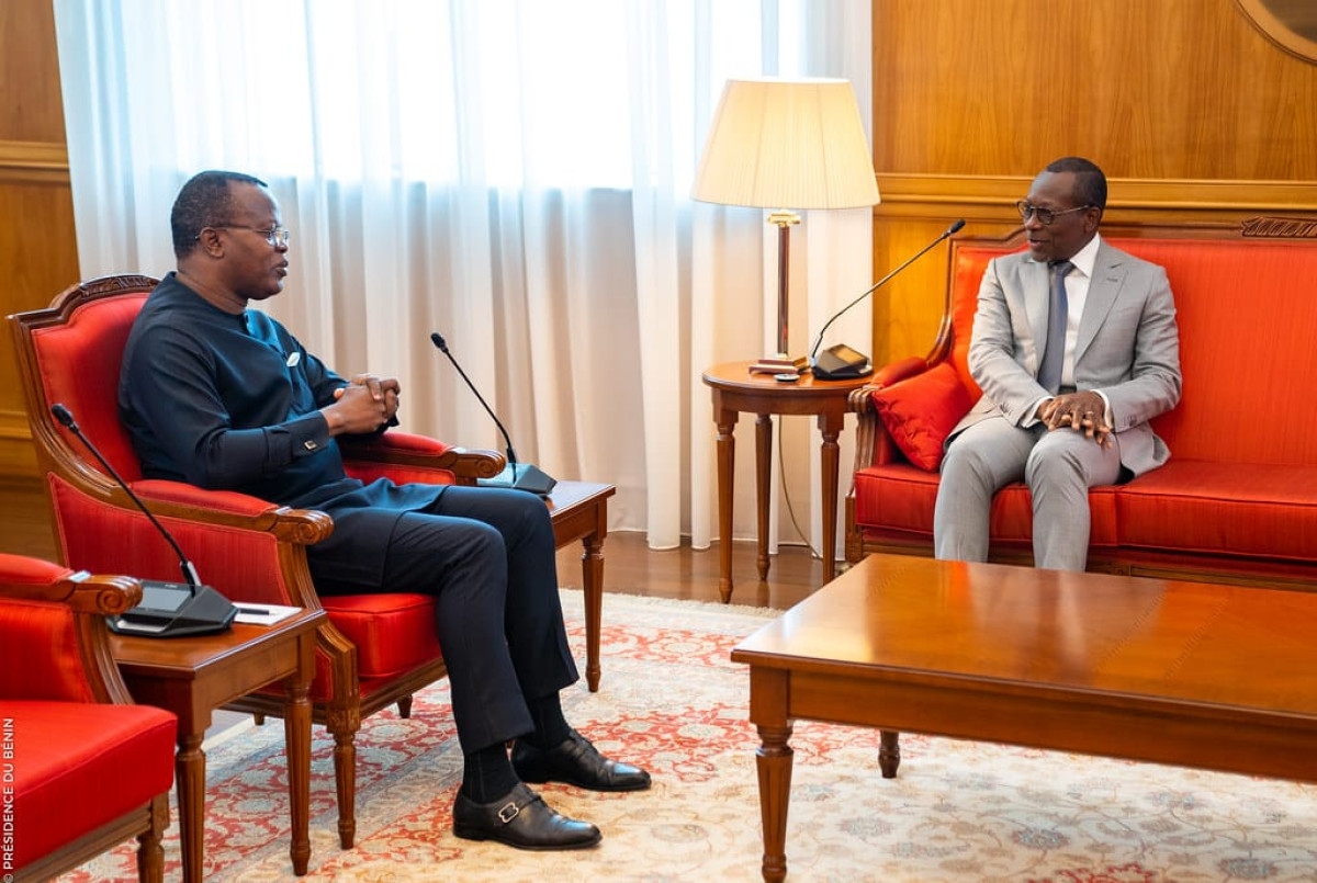 RENCONTRE DU CHEF DE L&rsquo;ÉTAT AVEC LE PRÉSIDENT DU PARTI « LES DÉMOCRATES » : Le Président Talon a « blagué » Éric Houndété