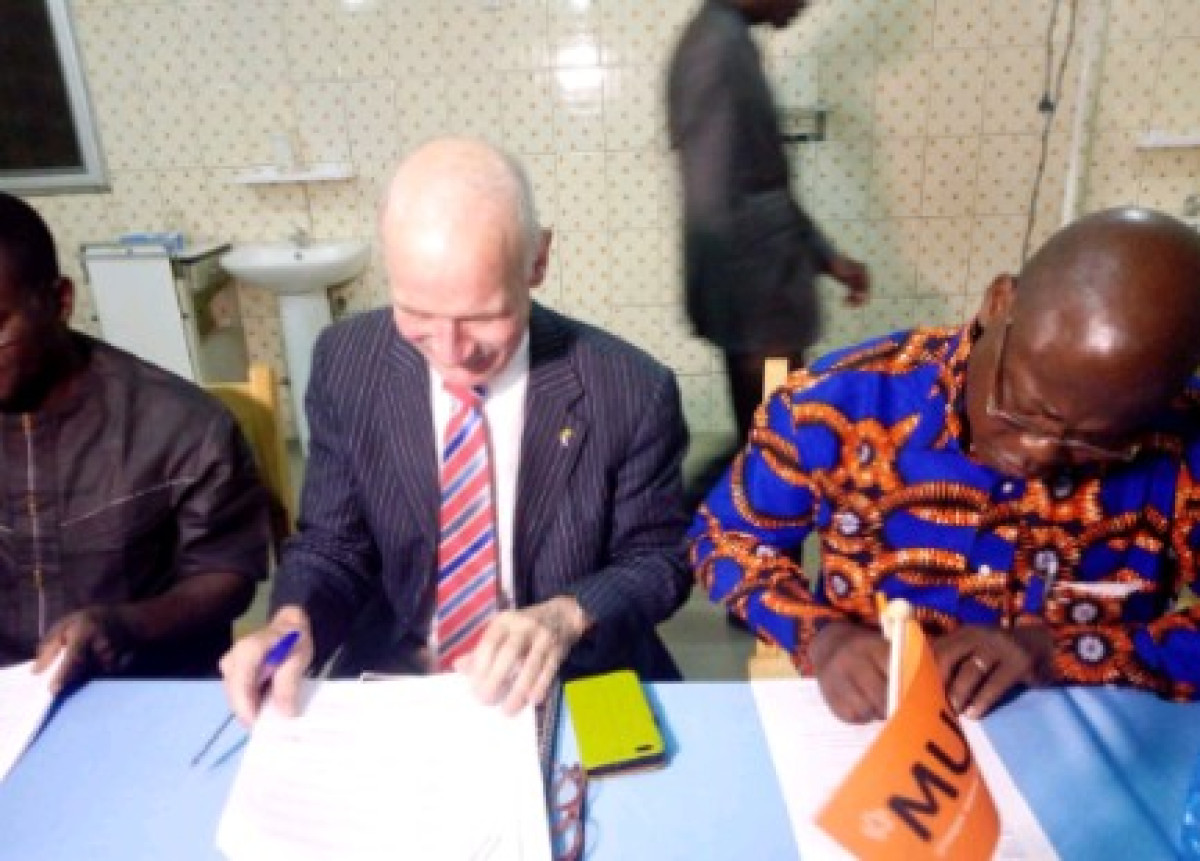 INSTITUT UNIVERSITAIRE DES SCIENCES ECONOMIQUES ET BIOLOGIQUES APPLIQUEES DE PARAKOU : Théophile Atèkpo gagne la confiance des hollandais