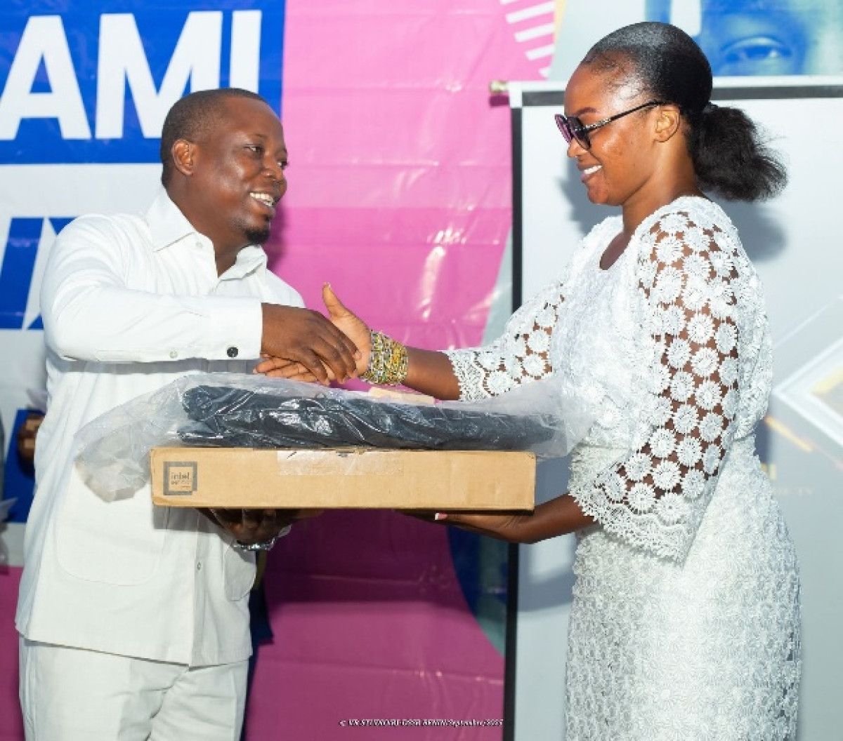 Concours de production médiatique: Folarin Yabi de Daabaaru Tv décroche le premier prix