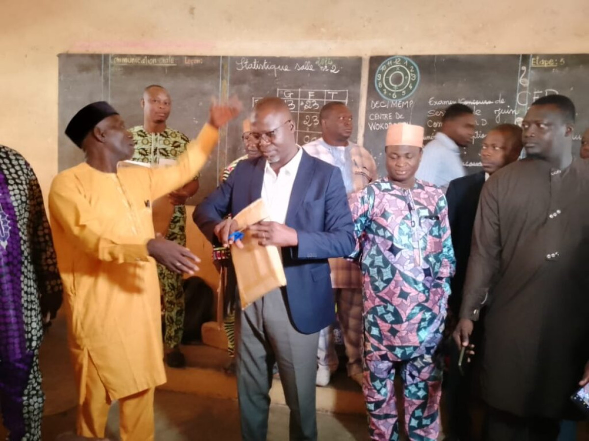 EXAMEN DU CERTIFICAT D&rsquo;ÉTUDES PRIMAIRES À PARAKOU : Le Maire Zimé Chabi a lancé les épreuves